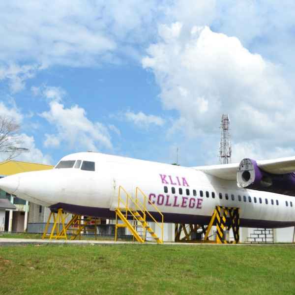 Download Aircraft Mockup - Official Portal for KLIA College